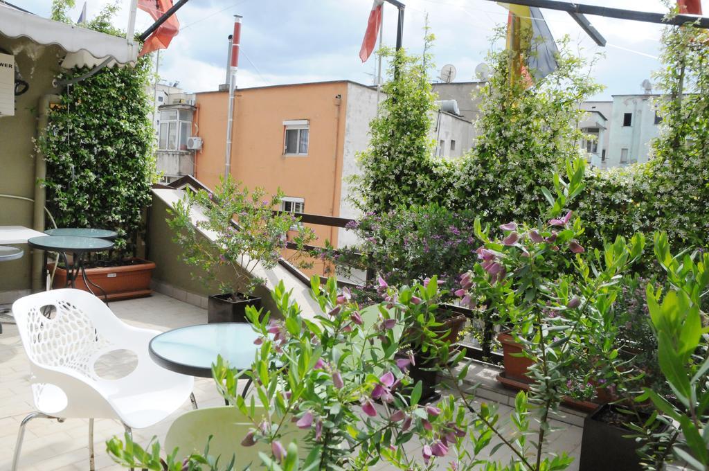 Hotel Serenity 地拉那 外观 照片