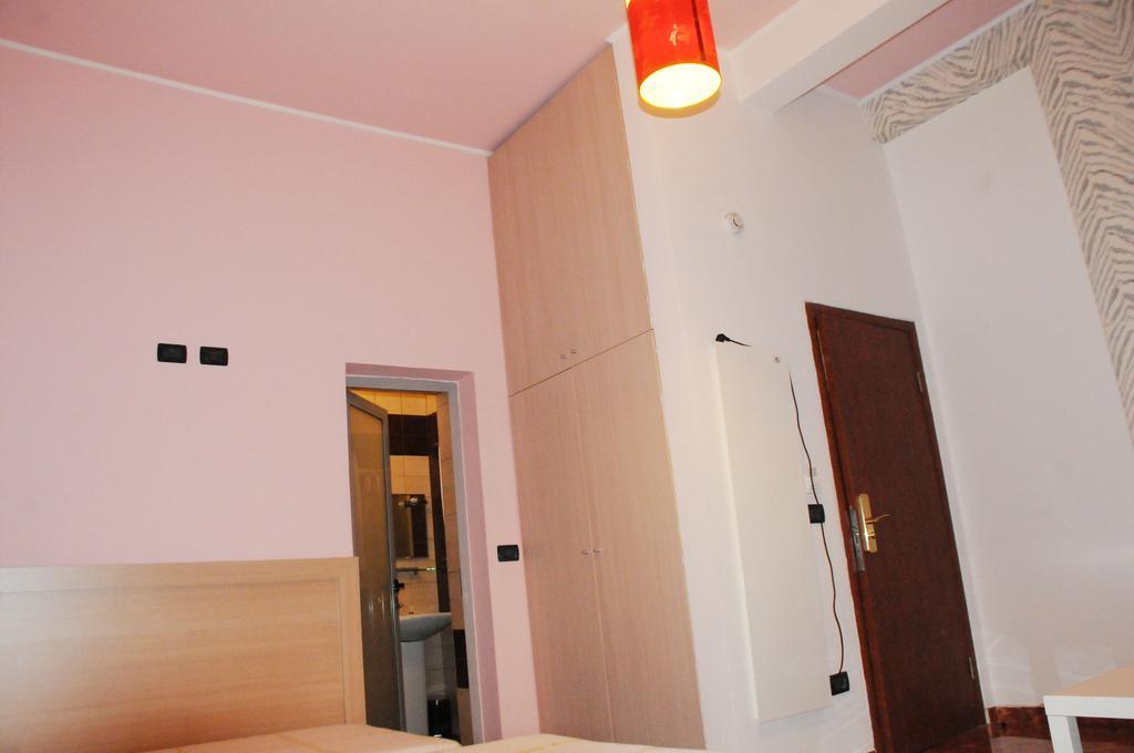 Hotel Serenity 地拉那 外观 照片