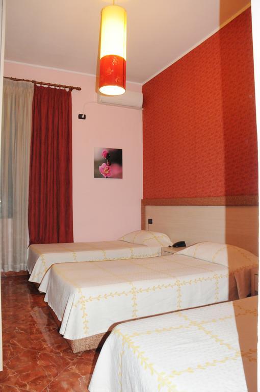 Hotel Serenity 地拉那 外观 照片