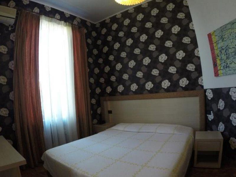Hotel Serenity 地拉那 外观 照片