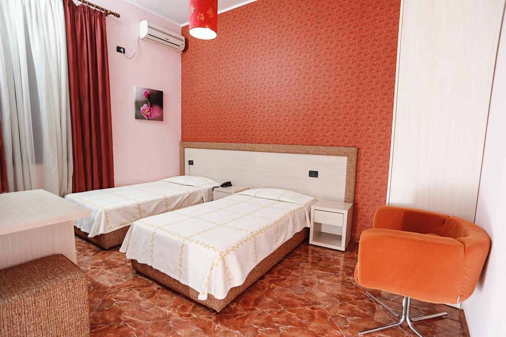 Hotel Serenity 地拉那 外观 照片